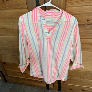 Gorgeous vineyard vines top!